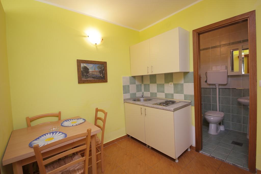 Apartments Tamara Budva Rum bild